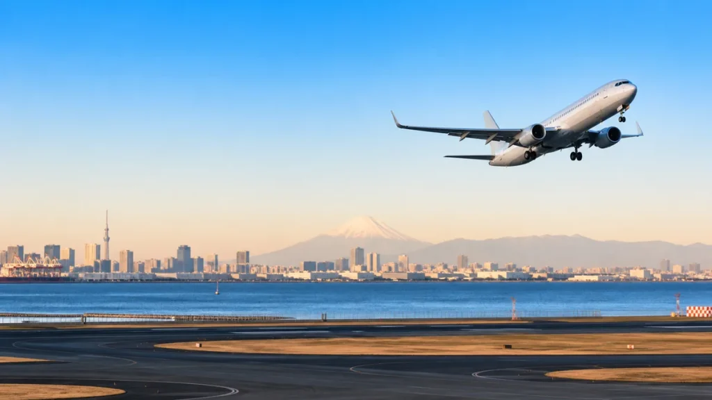 東京発の航空券セールまとめ｜行き先・価格・搭乗期間を比較【2026年8月版】