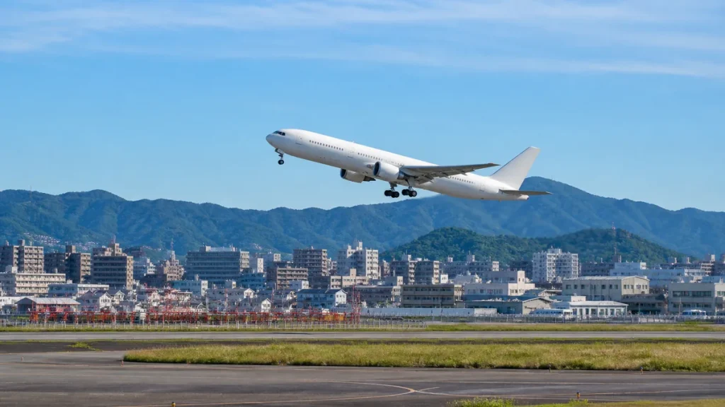 福岡発の航空券セールまとめ｜行き先・価格・搭乗期間を比較【2026年8月版】